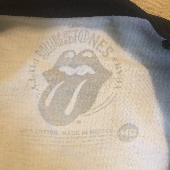 ROLLING STONES size Medium It’s Only Rock ‘N Roll Baseball 3/4 Authentic Merch - Picture 9 of 12